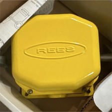 REES 04944-640 Cable Operated Switch 2 NO/2 NC Maintained Contacts Yellow picture