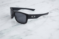 Oakley TwoFace Black Black Sunglasses picture