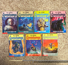 Vintage Goosebumps R.L. Stine 7 Book Lot Original Covers 1993-95 1st Prints picture