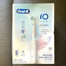 Oral-B iO Series 4 Electric Toothbrush White Rechargeable Bluetooth 4-Speed picture