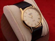 RARE Vintage Seiko Slim GOLD Quartz Gentlemen's Wrist Watch picture