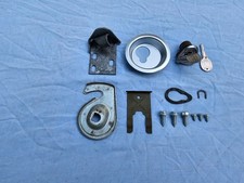 NOS 1961-1964 CHEVROLET STATION WAGON REAR COMPARTMENT LOCK WITH KEYS 985351 picture