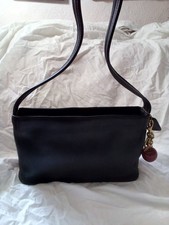 Coach RARE Vintage Bleeker No.9309 Black Leather Shoulder Bag w/Coach Bag Charm picture