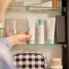 Logic by Forever Skin Care System 3-Step Kit Cleanser Essence Moisturizer Aloe V picture