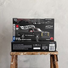 Mattel Brick Shop Hot Wheels '83 Chevy Silverado Building / JKG42 [ON-HAND] picture