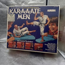 Vintage 1975 Aurora  KAR-A-A-ATE Men Karate Action Fighting Game, Original Box picture