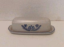 Vintage Pfaltzgraff Yorktowne Covered Butter Dish 028 Blue - Made in USA picture