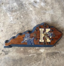 Vintage Kentucky Wildcats UK Wooden Wall Clock 15”  Untested picture