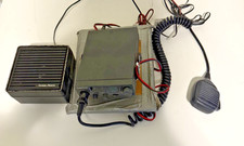 Vintage RADIO SHACK CB Radio Transceiver with Microphone Speaker picture