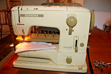 BERNINA 730 Record Sewing Machine, w/ case, manual and accessories, VINTAGE picture