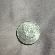 1947 Mexico Un Peso Morelos Silver Coin .500 Fine KM456 Circulated picture
