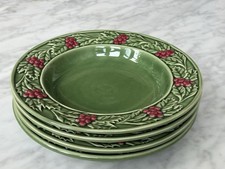 Set of 4 Vintage Bordallo Pinheiro Christmas Holly Coupe Shallow Bowls, Portugal picture