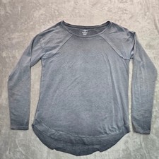 SO Perfectly Soft Perfect Crew Gray Long Sleeve Raw Hem Top Medium RN 73277 picture