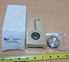 Vintage Trane  Thermostat  Model No. VWTC-E010-0A,P/N X13510380-01 picture