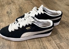 Puma Suede Classic 21 Black White Size 11 🎉Mens Shoes🔥Fast Shipping picture