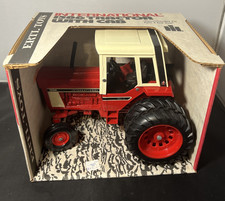 Vintage  Ertl International IH  1586  1/16 picture