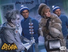 H.M. WYNANT  Signed BATMAN 8x10  Photo AUTHENTIC Autograph JSA COA CERT picture
