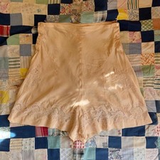 Vintage Antique 1920s 1930s Peach Silk Satin Ecru Lace Art Deco Tap Pants XS/S picture