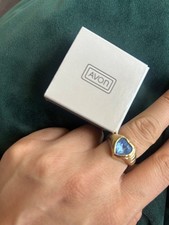 Vintage 1987 Avon Bold Sparkle Heart Stone Ring Ribbed Band Sz 9 New in box picture