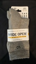 Wide Open Men's Wide Width Crew Socks Gray Medium 2 Pair New With Tags picture