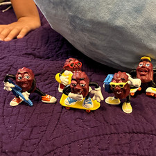 California Raisins Vintage 1988 Lot of 5 Toy Figures w/ Accessories picture