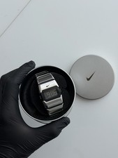 Nike D-line Watch stainless steel retro style avantgarde hype swoosh y2k chrome picture