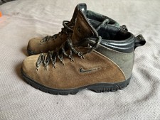 Vintage 90s Nike ACG Gimli Hiking Boots Men US 11 Brown Suede Trail Shoes RARE picture