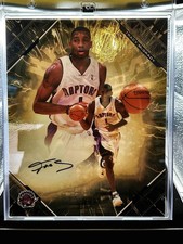 2025-26 Under Wraps Emanate Tracy McGrady Gold 02/50 Auto 8x10 picture