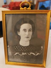 Antique c1900 Woman Portrait / Photo  In 24kt Gold Plated  Frame 3