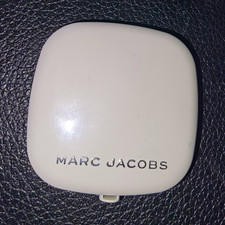 MARC JACOBS Omega Bronze Bronzer Coconut Matte Pressed Powder Tan-tastic 0.13 picture