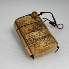 Vintage Japanese Style Wooden Inro Case Handcrafted Floral Bird Figure Design picture