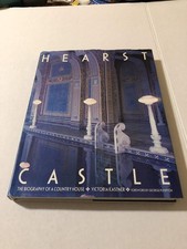 Hearst Castle: The Biography of a Country House picture
