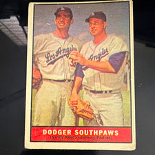 Topps Sandy Koufax Johnny Podres #207 Los Angeles Dodgers MLB 1961 Base Set picture