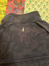 Johnnie-O Performance 1/4 Zip Mock Neck Navy Camo Sweatshirt Men's S picture