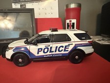 Custom 1/24 Suffolk County Police Ford Explorer Working Lights & Siren picture