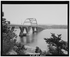 Photo:Alsea Bay Bridge Waldport Oregon 1966 Highway Arch Bridge picture