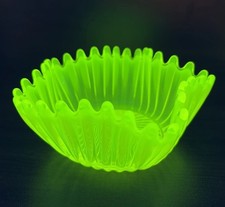Fostoria Heirloom Sunburst Hanky Bowl 5.25