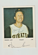 VERN LAW signed 1966 team issue card AUTOGRAPH PITTSBURGH PIRATES CyYoung winner picture