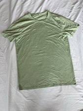 Light Green Men’s Lululemon Tshirt Size Large picture