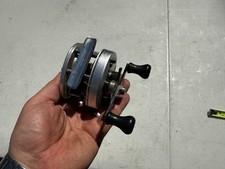 Abu Garcia Ambassadeur 1000 Vintage Freshwater Baitcasting Fishing Reel picture