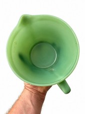 RARE Vintage Fire-King Jadeite Batter Bowl 8” Handle Pour Spout Oven Ware picture
