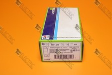 Leviton, 5601-2W, White Switch Wall Single Pole Grounding 15a-120v Decora picture