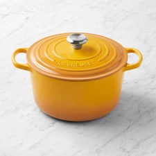 Le Creuset Enameled Cast Iron Signature Deep Round Oven, 6 1/2-Qt. picture