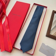NWT Men's Ferragamo Silk Tie Luxury Executive Business Formal Necktie picture