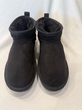 Cushionaire Black Suede 