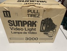 Vintage Sunpak 3000 Video Light With Original Box & Owner’s Manual picture