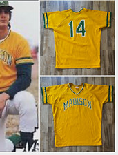 Vintage 1980’s Madison Muskies Baseball Jersey. Men’s size XL. # 14 picture