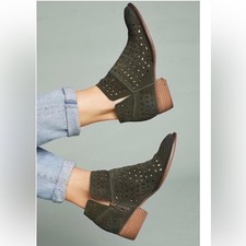 Anthropologie Black Liendo by Seychelles Bootie Size 8 picture