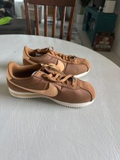 Size 8 - Nike Cortez Textile Light British Tan W picture