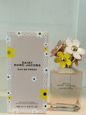 Marc Jacobs Daisy Eau So Fresh Eau de Toilette Spray, 4.2 fl oz picture